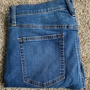 GAP True Skinny High Rise jeans